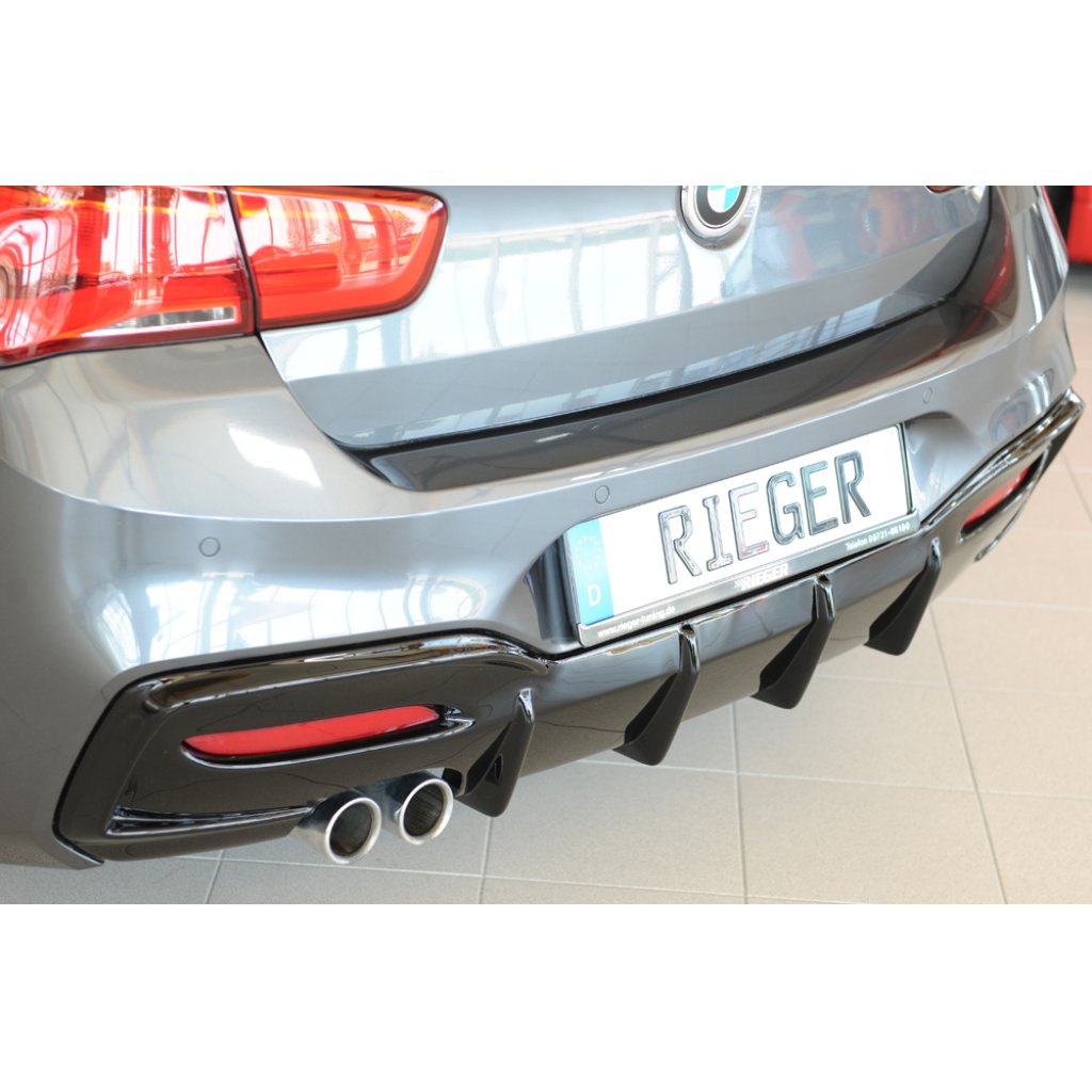 Rieger Heckeinsatz (Typ: 88171) pro BMW řada 1 F21 sedan / 2-dvéř., plast ABS lakovaný do černé lesklé barvy