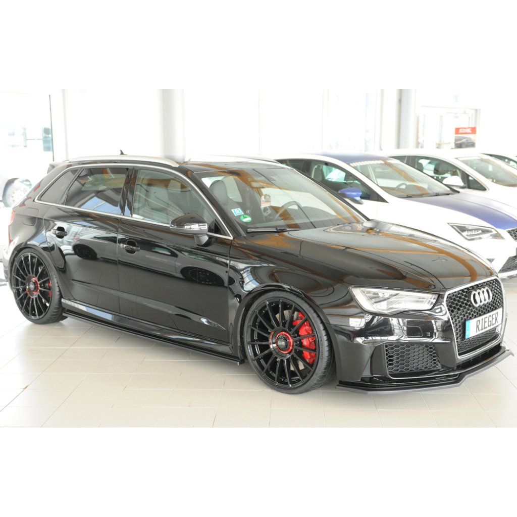Rieger lipa pod přední nárazník pro Audi RS3 8V 5-dvéř. (sportback 8VA / 8VF), 04/15-01/17, plast ABS lakovaný do černé lesklé barvy