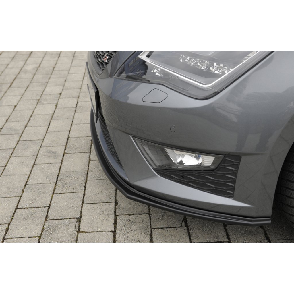 Rieger lipa pod přední nárazník pro Seat Leon FR 5F 3-dvéř. (sc), 5-dvéř., 5-dvéř. (ST/Combi) před faceliftem, 01/13-12/16, plast ABS bez povrchové úpravy