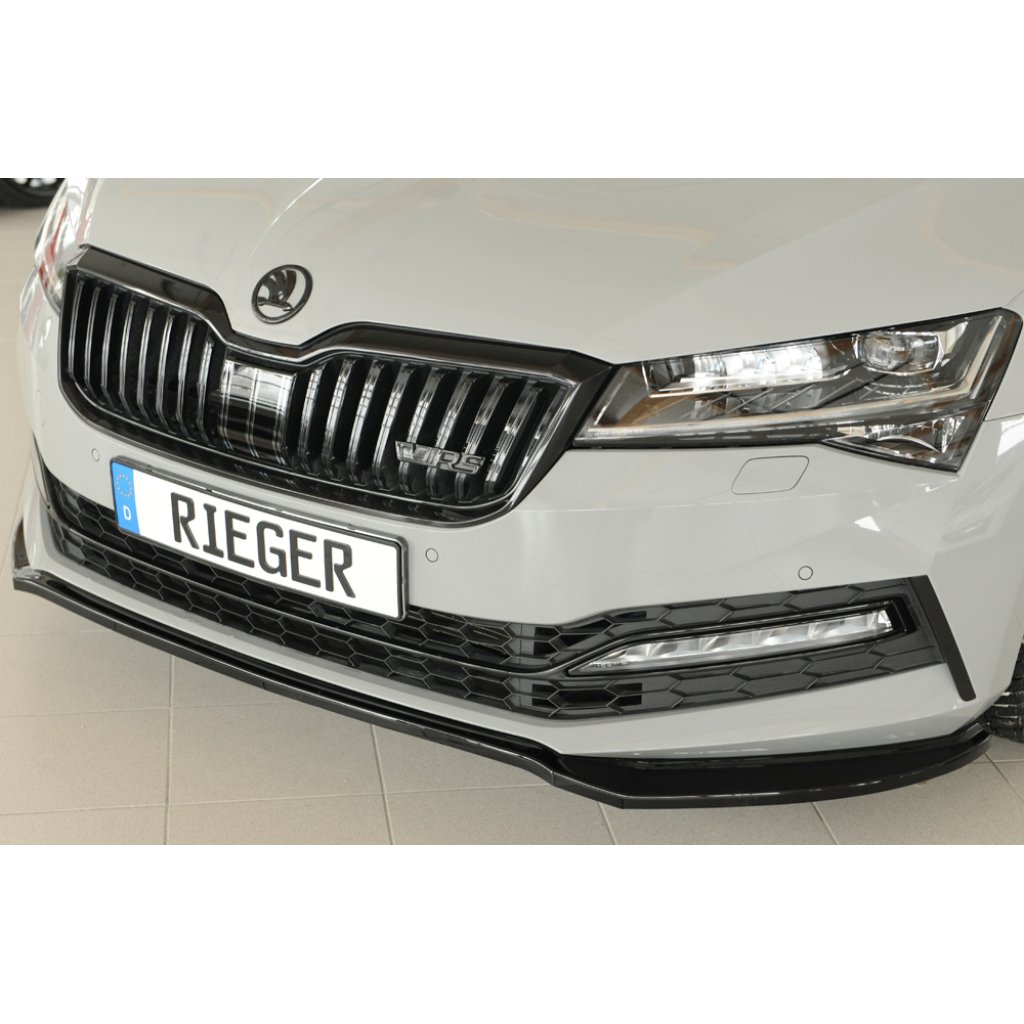 Rieger lipa pod přední nárazník pro Škoda Superb III 3T, 3V combi, 08/19-, plast ABS lakovaný do černé lesklé barvy