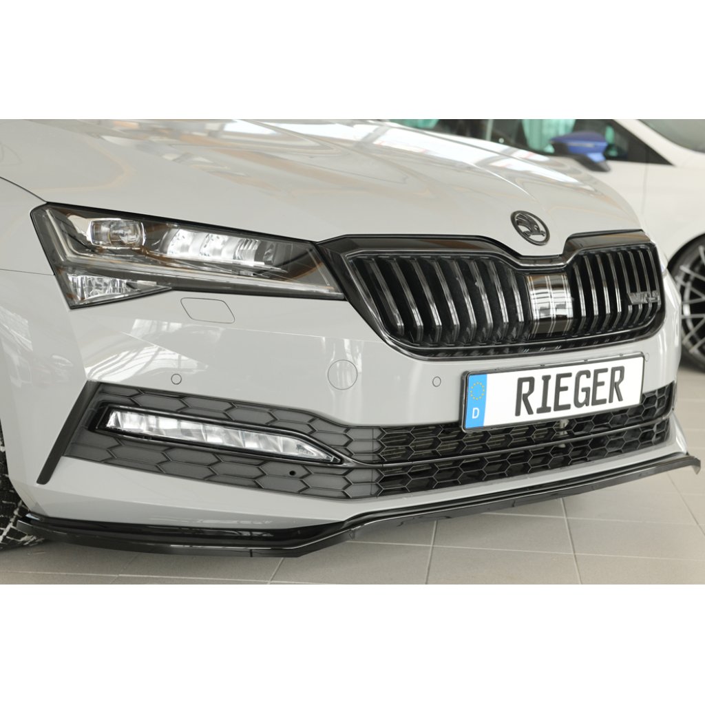Rieger lipa pod přední nárazník pro Škoda Superb III 3T, 3V combi, 08/19-, plast ABS lakovaný do černé lesklé barvy