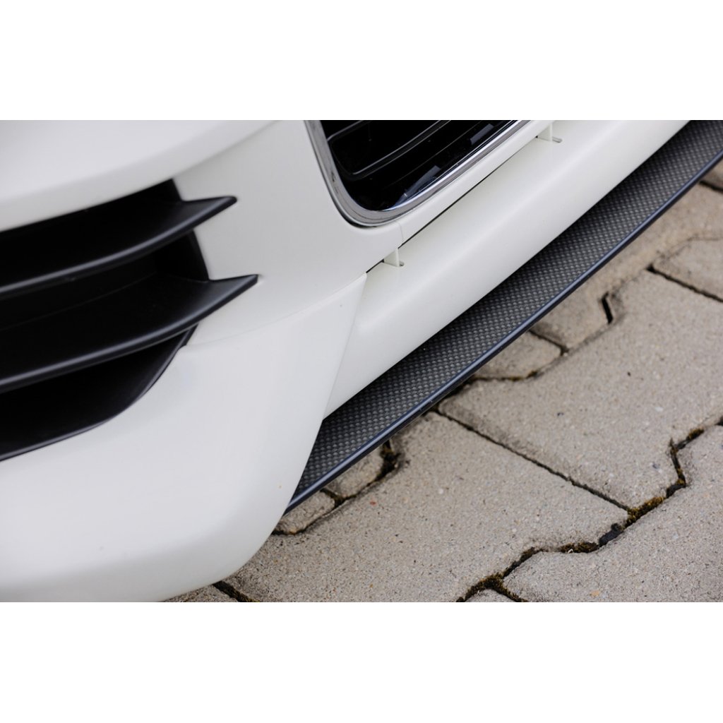 Rieger lipa pod přední nárazník Rieger pro Audi A1 8X 3-dvéř., 5-dvéř. (sportback) před faceliftem, 08/10-12/14, plast ABS s povrchovou úpravou Carbon-Look