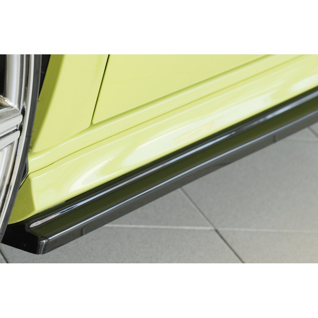 Rieger spoiler pod boční práh mont. strana levá pro Audi A3 S3 8V 5-dvéř. (sportback 8VA) vč. faceliftu, 05/13-08/16, 09/16-, plast ABS lakovaný do černé lesklé barvy