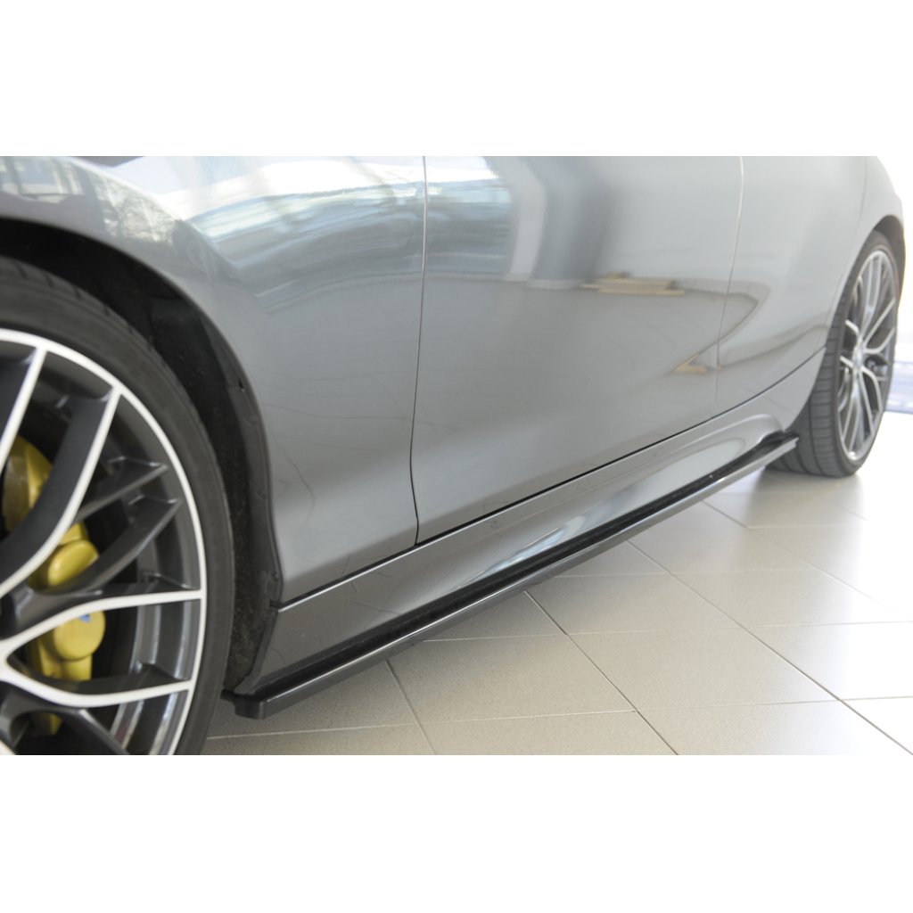 Rieger spoiler pod boční práh mont. strana levá pro BMW řada 1 F20 sedan / 4-dvéř. vč. faceliftu, 05/2015-, 09/11-03/2015, plast ABS lakovaný do černé lesklé barvy