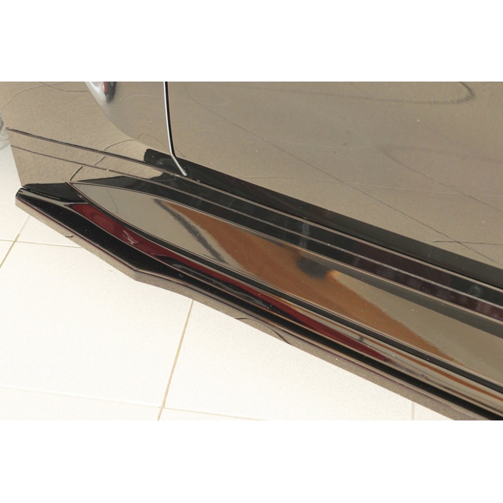 Rieger spoiler pod boční práh mont. strana levá pro BMW Řada 4 G82 M4 CSL G34MKS kupé, 07/22-, plast ABS lakovaný do černé lesklé barvy