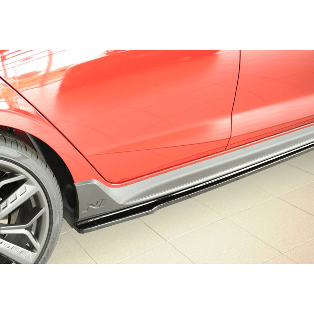 Rieger spoiler pod boční práh mont. strana levá pro Hyundai i20 N BC3 5-dvéř. (hatchback), 04/21-, plast ABS lakovaný do černé lesklé barvy