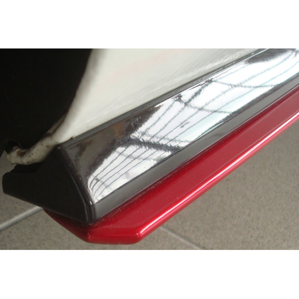 Rieger spoiler pod boční práh mont. strana levá pro Volkswagen Golf 7 GTI Clubsport, R, R-Line 3-dvéř., 5-dvéř. po faceliftu, r.v. 02/16-, 02/17-, plast ABS bez povrchové úpravy