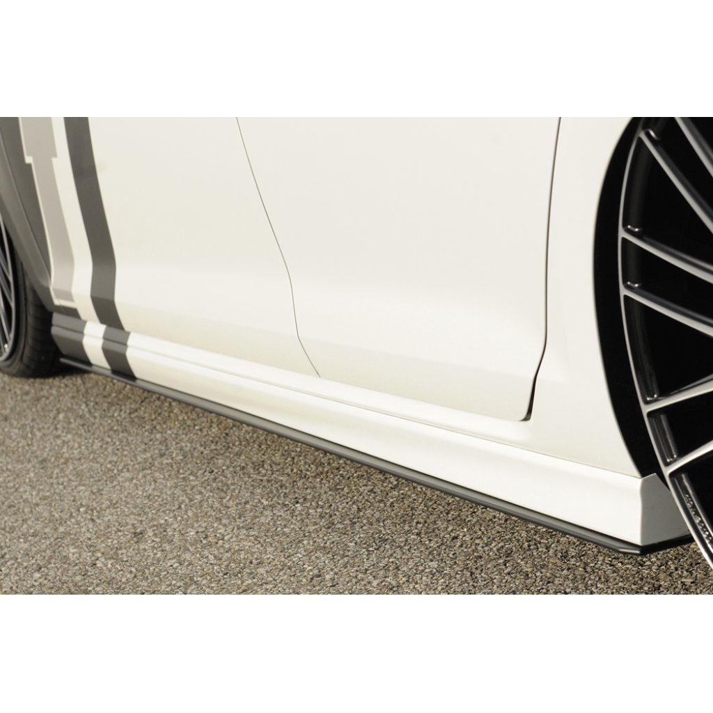 Rieger spoiler pod boční práh mont. strana levá pro Volkswagen Golf 7 vč. GTD, R 3-dvéř., 5-dvéř. před faceliftem, r.v. 06/13-12/16, 10/12-12/16, 12/13-12/16, plast ABS bez povrchové úpravy