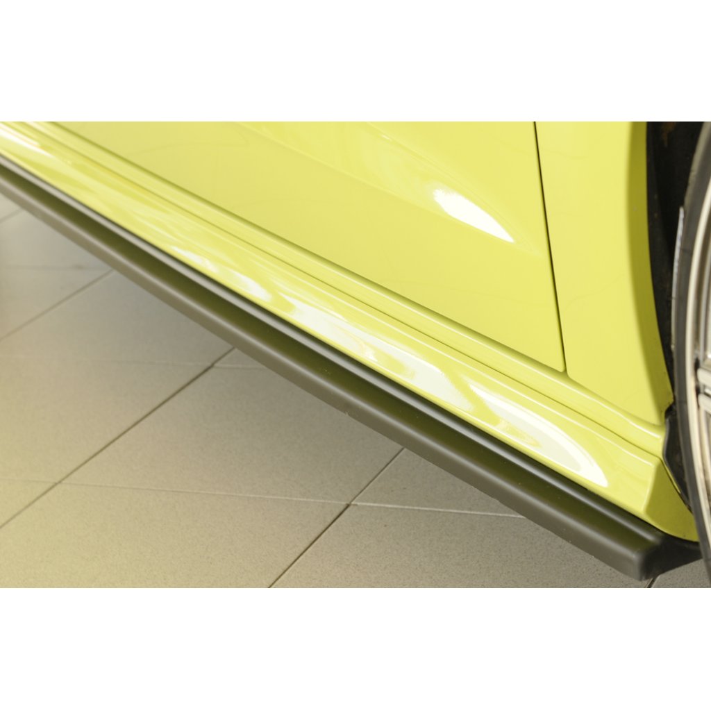 Rieger spoiler pod boční práh mont. strana pravá pro Audi A3 S3 8V 5-dvéř. (sportback 8VA) vč. faceliftu, r.v. 05/13-08/16, 09/16-, plast ABS bez povrchové úpravy