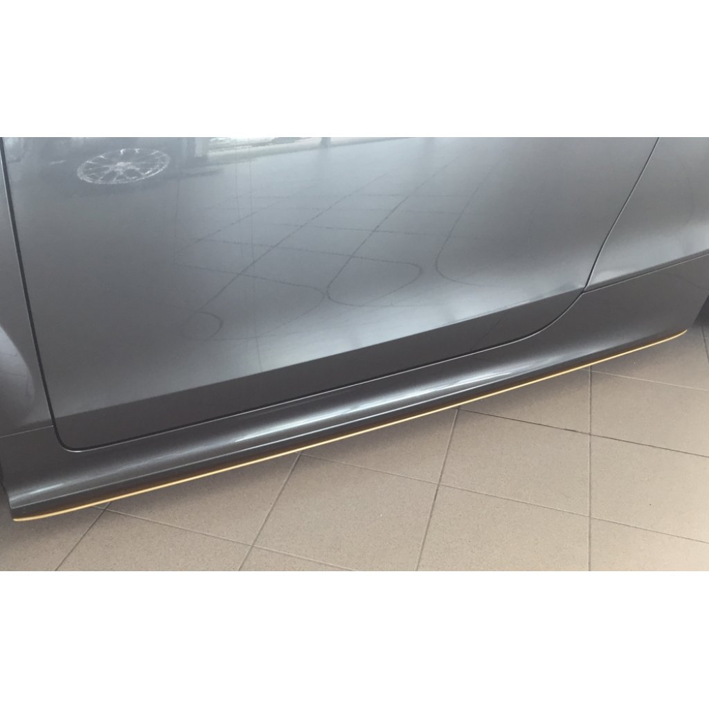 Rieger spoiler pod boční práh mont. strana pravá pro Audi TTS 8J kupé, roadster, r.v. 05/10-, plast ABS bez povrchové úpravy