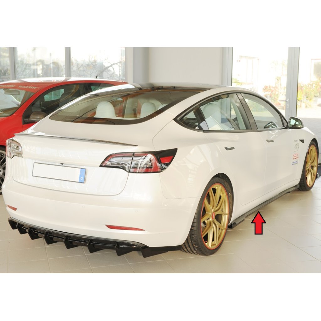Rieger spoiler pod boční práh mont. strana pravá pro Tesla Model 3 003, 06/18-, plast ABS lakovaný do černé lesklé barvy