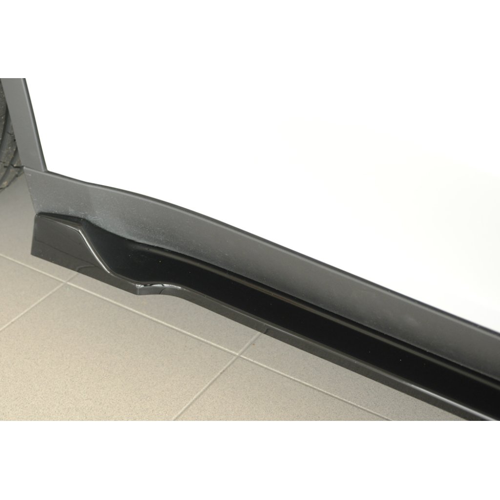 Rieger spoiler pod boční práh mont. strana pravá pro Tesla Model Y 003, 03/20-, plast ABS lakovaný do černé lesklé barvy