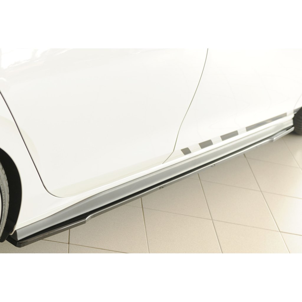 Rieger spoiler pod boční práh mont. strana pravá pro Volkswagen Golf 8 GTI Clubsport 5-dvéř., 10/20-, plast ABS lakovaný do černé lesklé barvy