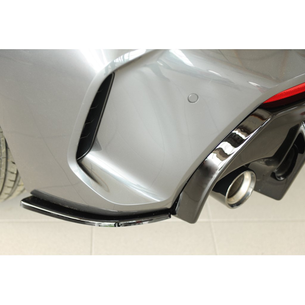 Rieger spoiler pod zadní nárazník na levé straně pro BMW řada 1 F40 hatchback / 4-dr. r.v. 07/19-, plast ABS lakovaný do černé lesklé barvy