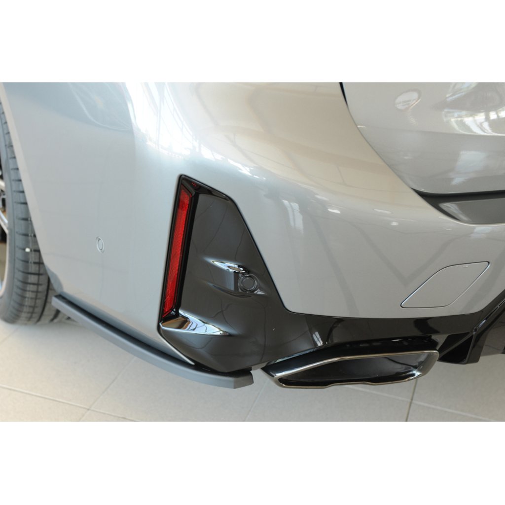 Rieger spoiler pod zadní nárazník na levé straně pro BMW řada 3 G21 touring r.v. 07/22-, plast ABS bez povrchové úpravy