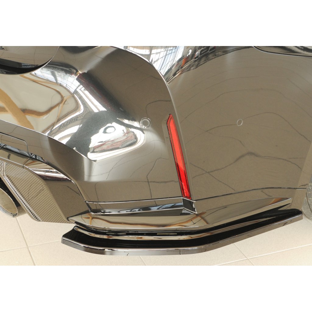Rieger spoiler pod zadní nárazník na pravé straně pro BMW Řada 4 G82 M4 CSL G34MKS kupé r.v. 07/22-, plast ABS lakovaný do černé lesklé barvy