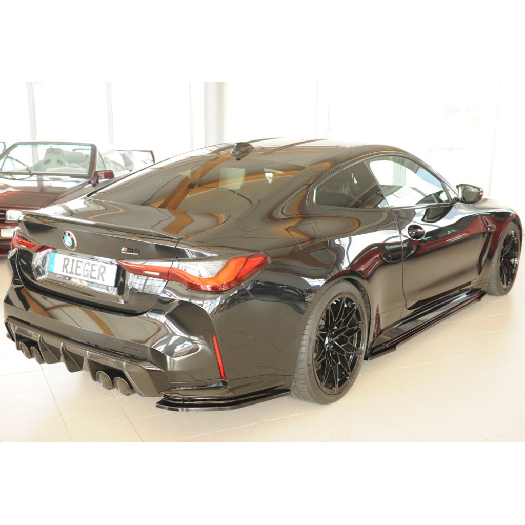 Rieger spoiler pod zadní nárazník na pravé straně pro BMW Řada 4 G82 M4 CSL G34MKS kupé r.v. 07/22-, plast ABS lakovaný do černé lesklé barvy