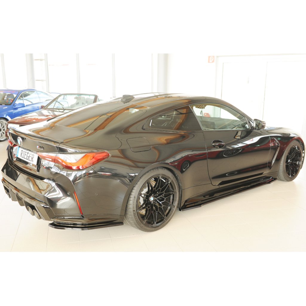 Rieger spoiler pod zadní nárazník na pravé straně pro BMW Řada 4 G82 M4 CSL G34MKS kupé r.v. 07/22-, plast ABS lakovaný do černé lesklé barvy