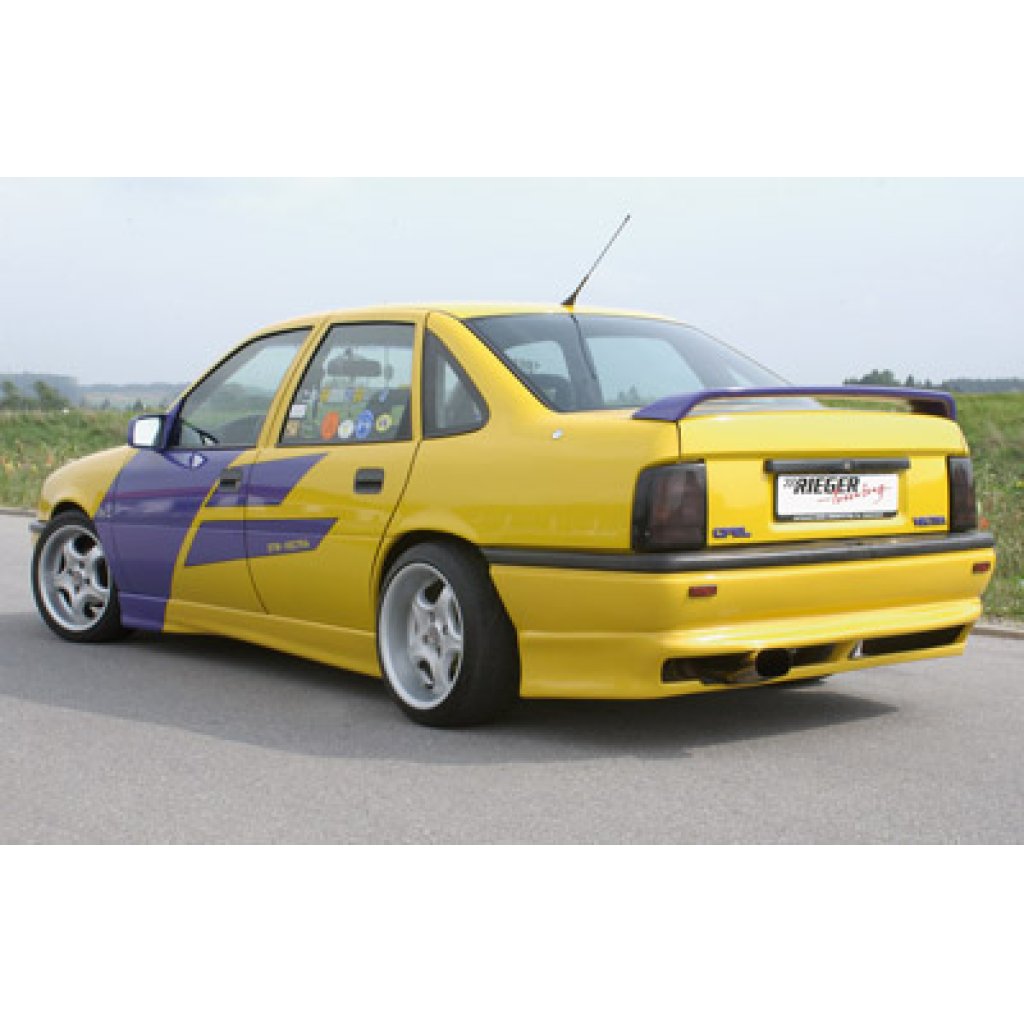 Rieger spoiler pod zadní nárazník pro Opel Vectra A notchback, GFK (laminát)