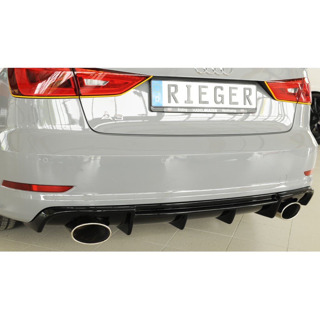 Rieger vložka zadního nárazníku pro Audi A3 8V 3-dvéř. (convertible 8V7), 5-dvéř. (sedan 8VS) před faceliftem, plast ABS lakovaný do černé lesklé barvy, pro sportovní koncovky na obou stranách 152x95 mm