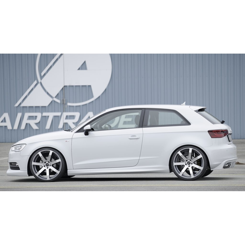 Rieger vložka zadního nárazníku pro Audi A3 8V 3-dvéř. (hatchback 8V1), 5-dvéř. (sportback 8VA) před faceliftem, plast ABS bez povrchové úpravy, mimo S-Line, pro dvojitou koncovku vlevo