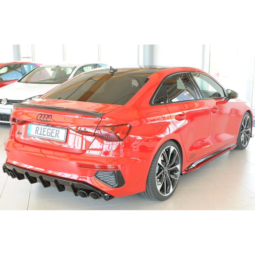 Rieger vložka zadního nárazníku pro Audi A3 GY 5-dvéř. (sedan), plast ABS lakovaný do černé lesklé barvy