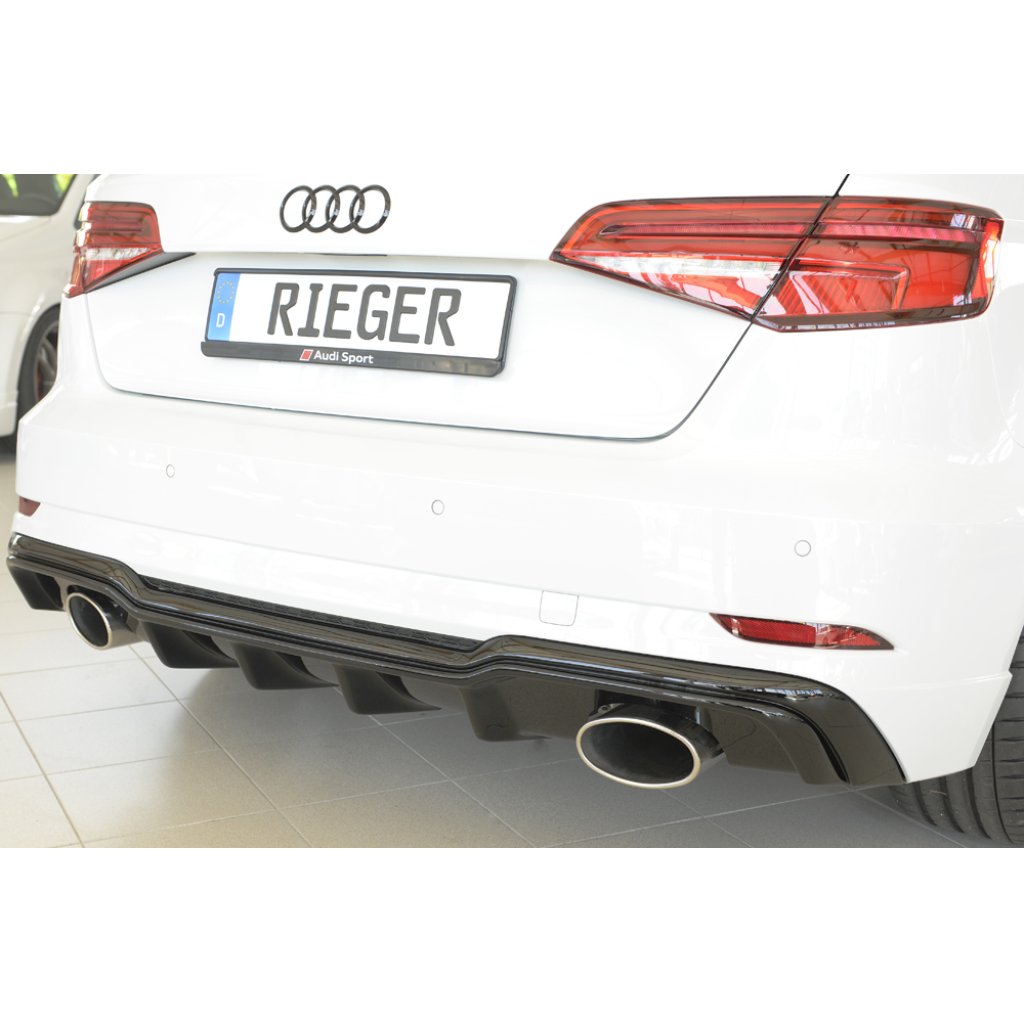 Rieger vložka zadního nárazníku pro Audi A3 S3 8V 3-dvéř. (hatchback 8V1), 5-dvéř. (sportback 8VA) po faceliftu, plast ABS lakovaný do černé lesklé barvy, pro sportovní koncovky na obou stranách 152x95 mm