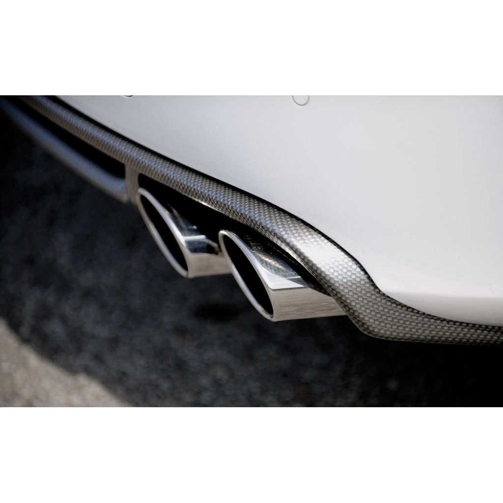 Rieger vložka zadního nárazníku pro Audi A4 B8, B81 avant, sedan před faceliftem, plast ABS s povrchovou úpravou Carbon-Look, mimo S-Line, pro sportovní koncovky na obou stranách 4x115x85 mm