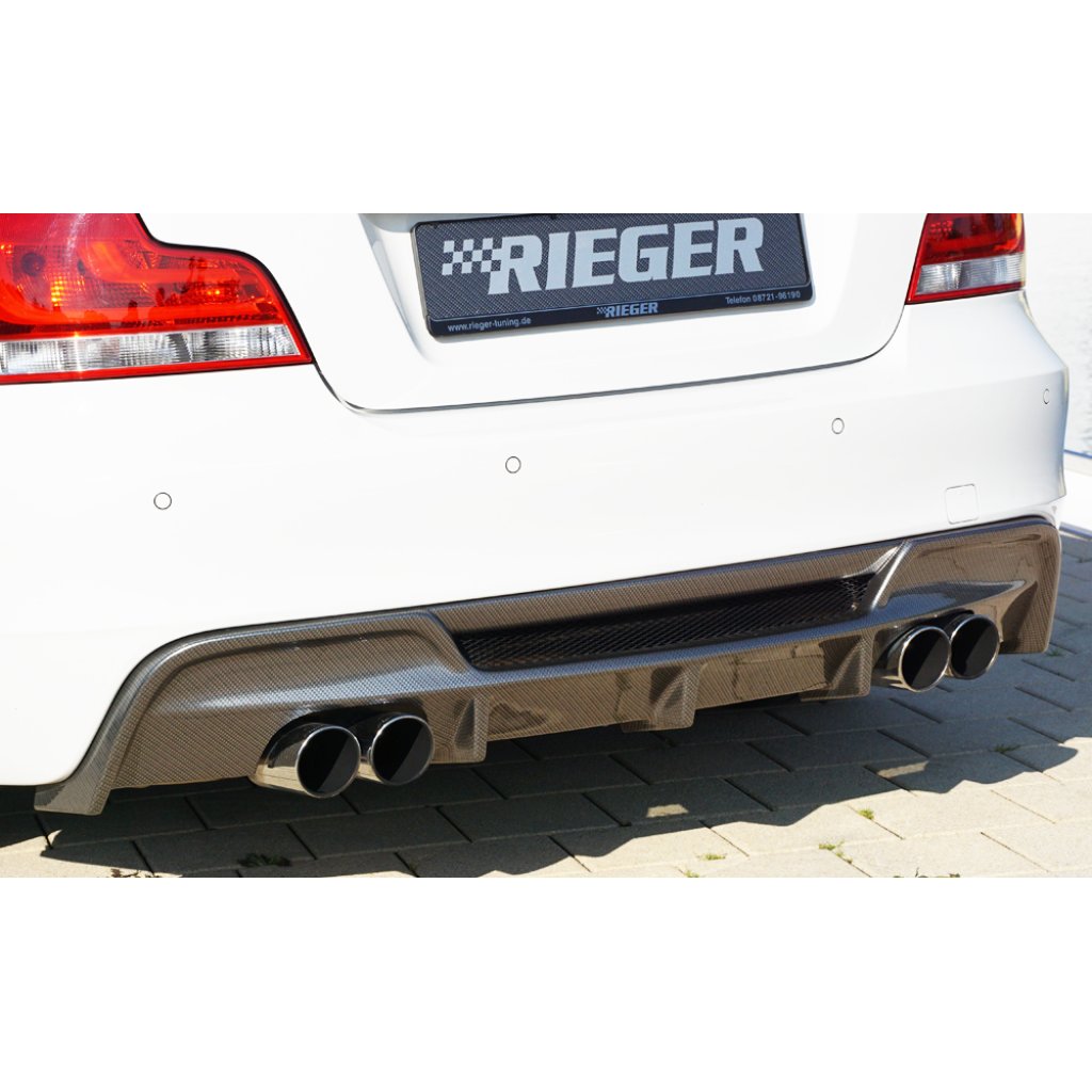 Rieger vložka zadního nárazníku pro BMW řada 1 E82, E88 kabriolet, kupé, plast ABS s povrchovou úpravou Carbon-Look, pro dvojité koncovky na obou stranách 4x80 mm
