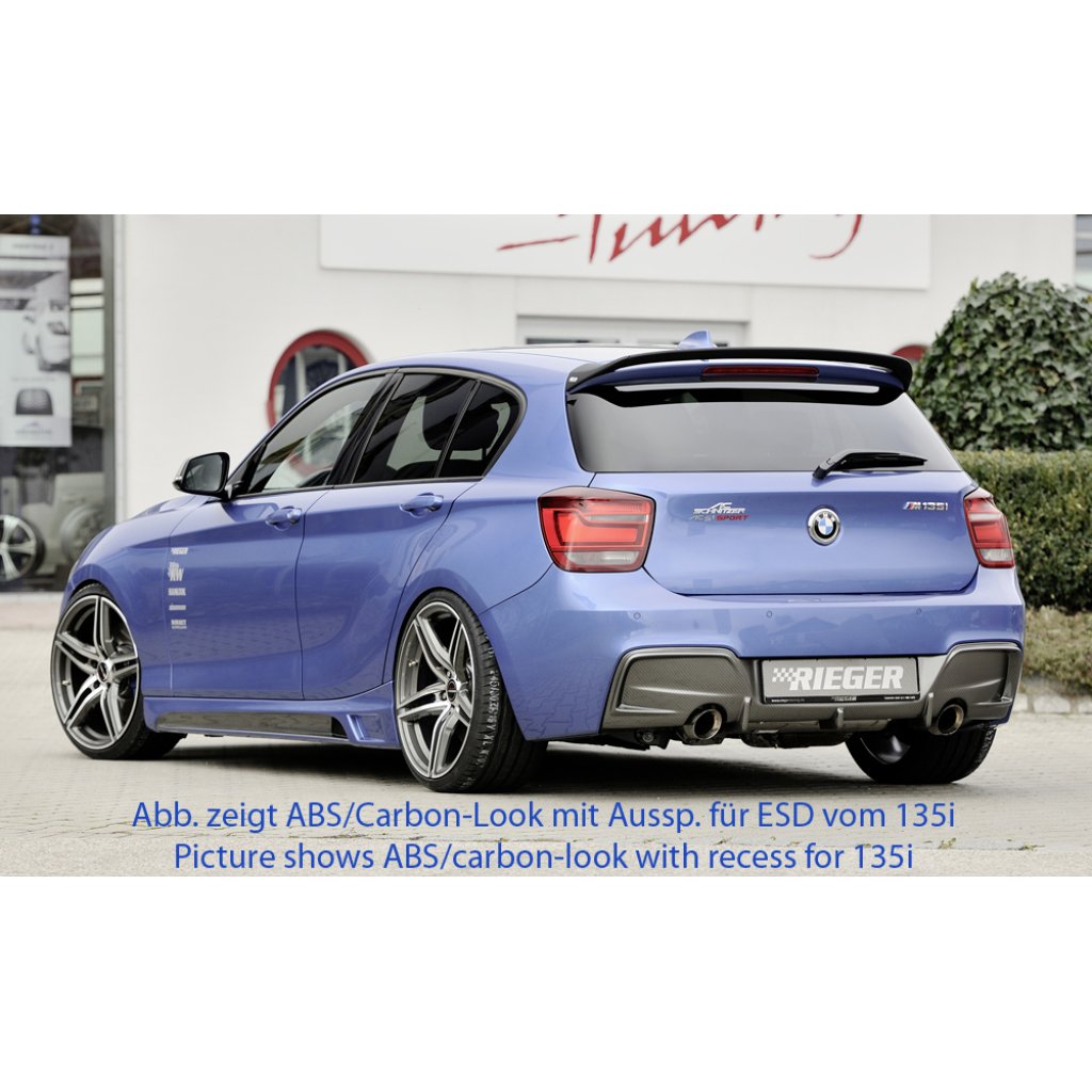 Rieger vložka zadního nárazníku pro BMW řada 1 F20, F21 sedan / 2-dvéř., sedan / 4-dvéř. před faceliftem, plast ABS lakovaný do černé lesklé barvy, pro orig. koncovku vlevo