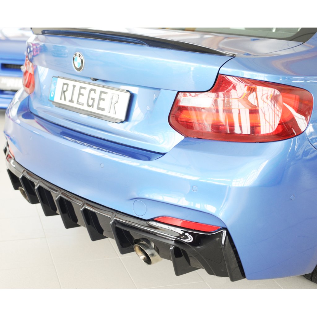 Rieger vložka zadního nárazníku pro BMW řada 2 F23 kabriolet, plast ABS lakovaný do černé lesklé barvy