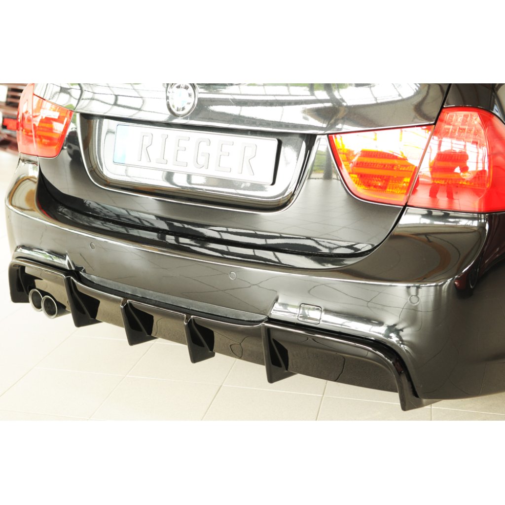 Rieger vložka zadního nárazníku pro BMW řada 3 E91 touring, plast ABS lakovaný do černé lesklé barvy, pro originální koncovku na levé straně