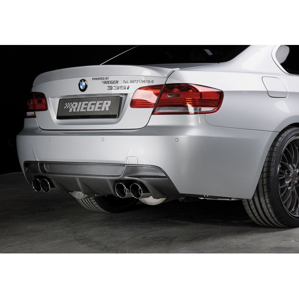 Rieger vložka zadního nárazníku pro BMW řada 3 E92, E93 kabriolet, kupé vč. faceliftu, plast ABS s povrchovou úpravou Carbon-Look, pro dvojité koncovky na obou stranách 4x90 mm