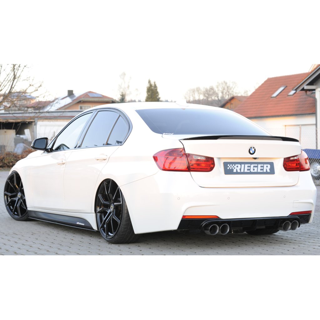 Rieger vložka zadního nárazníku pro BMW řada 3 F30, F31 sedan, touring vč. faceliftu, plast ABS lakovaný do černé lesklé barvy, pro dvojité koncovky na obou stranách 4x90 mm (335i/340i look)
