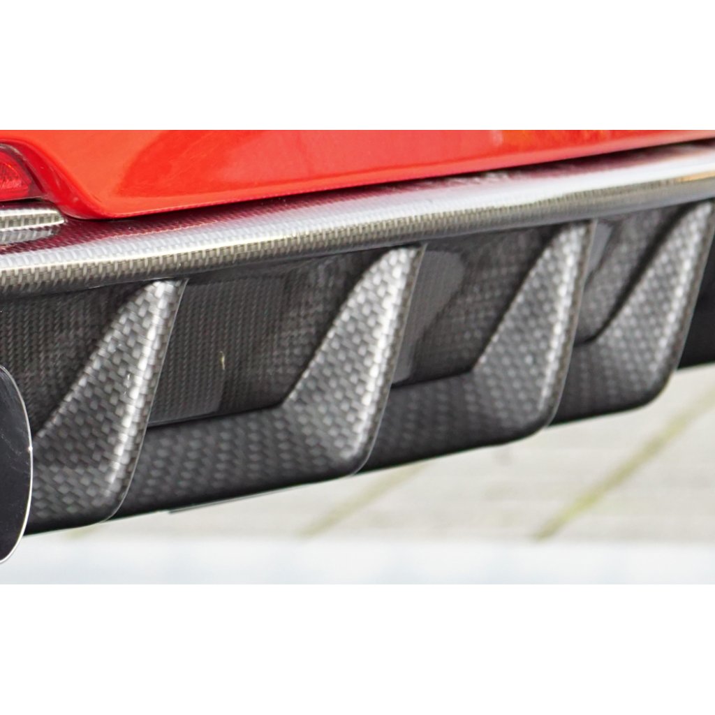Rieger vložka zadního nárazníku pro BMW řada 3 F30, F31 sedan, touring vč. faceliftu, plast ABS s povrchovou úpravou Carbon-Look, pro dvojité koncovky na obou stranách 4x90 mm (335i/340i look)