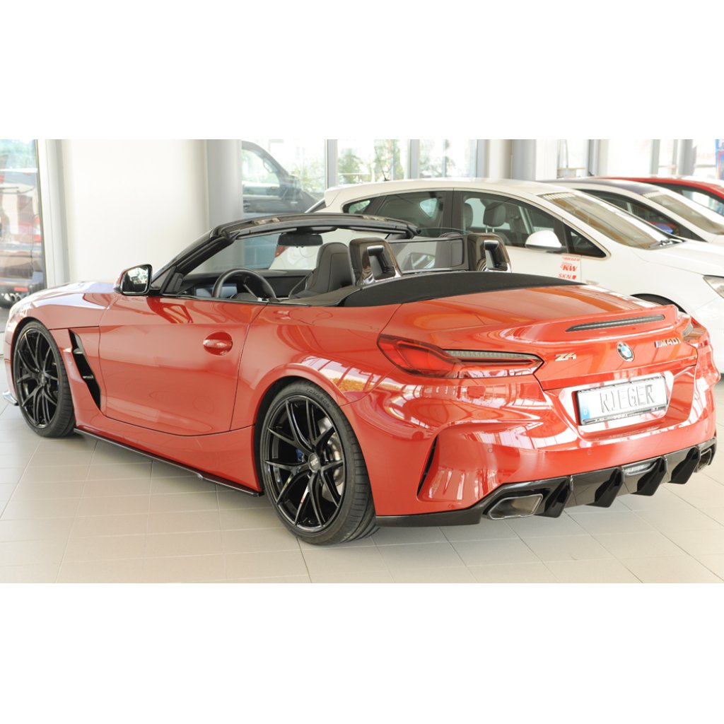 Rieger vložka zadního nárazníku pro BMW Z4 G29, G4Z roadster, plast ABS lakovaný do černé lesklé barvy