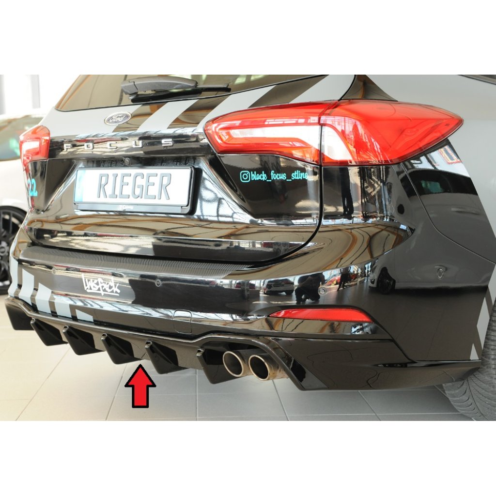 Rieger vložka zadního nárazníku pro Ford Focus 4 DEH 5-dvéř. (combi), plast ABS lakovaný do černé lesklé barvy, pro orig. koncovky 2x70 mm
