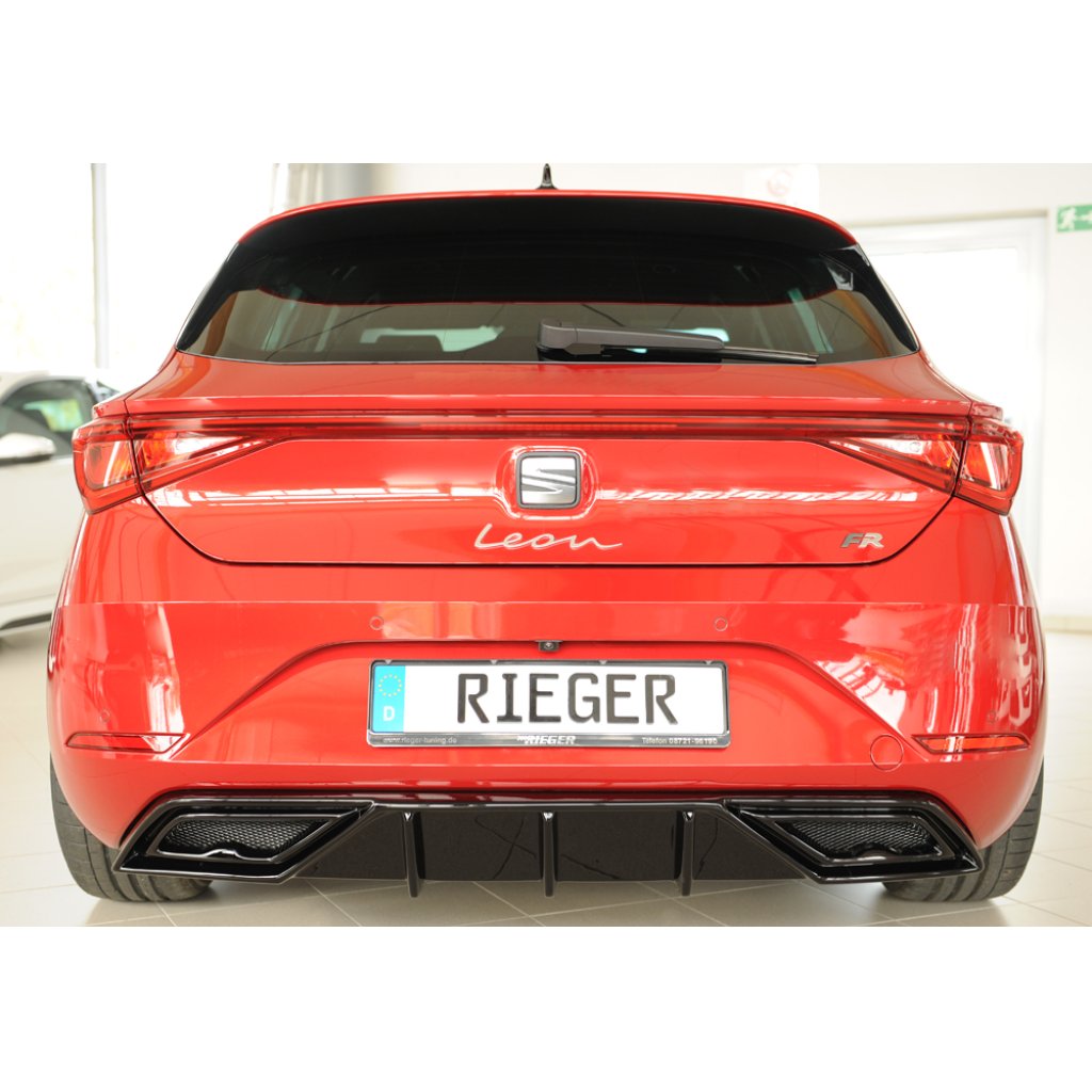 Rieger vložka zadního nárazníku pro orig. koncový tlumič výfuku pro Seat Leon KL 5-dvéř., 04/20-, plast ABS lakovaný do černé lesklé barvy, mont. strana