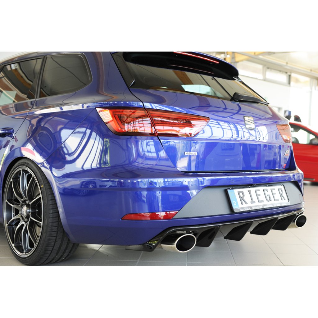 Rieger vložka zadního nárazníku pro Seat Leon Cupra 5F 5-dvéř. (ST/Combi), plast ABS lakovaný do černé lesklé barvy
