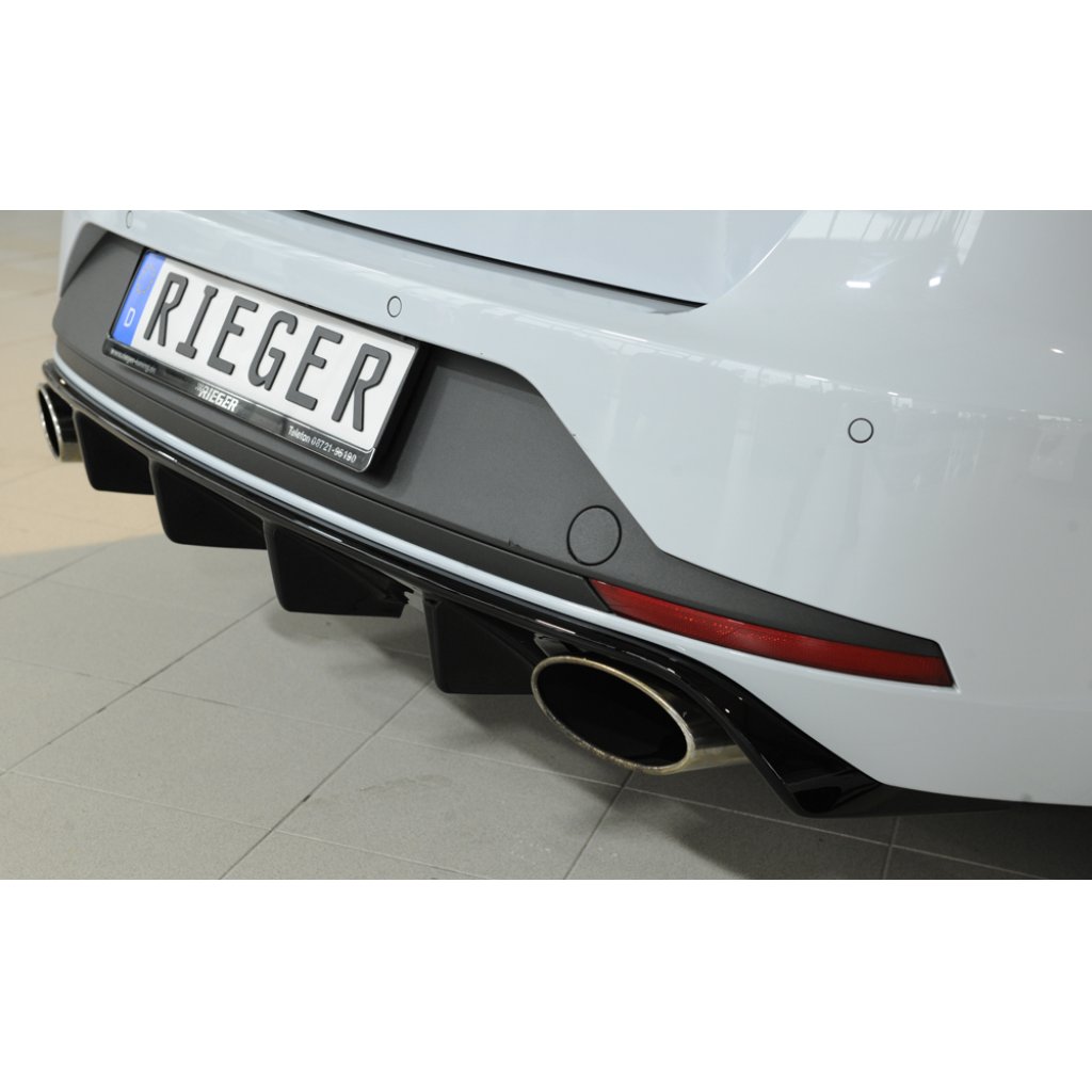 Rieger vložka zadního nárazníku pro Seat Leon Cupra 5F 5-dvéř. (ST/Combi) před faceliftem, plast ABS lakovaný do černé lesklé barvy