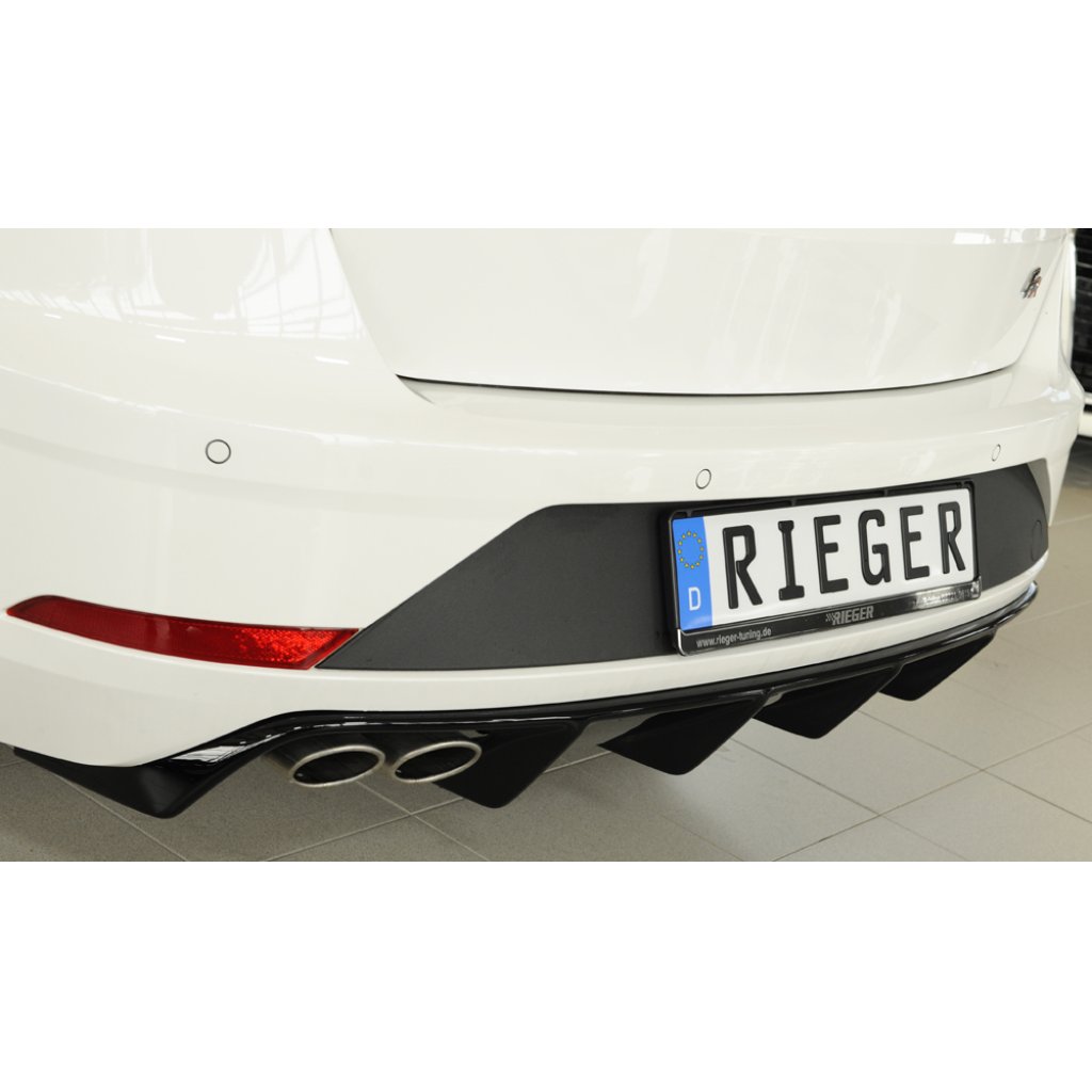 Rieger vložka zadního nárazníku pro Seat Leon FR 5F 5-dvéř. (ST/Combi) po faceliftu, plast ABS lakovaný do černé lesklé barvy, pro dvojitou koncovku vlevo