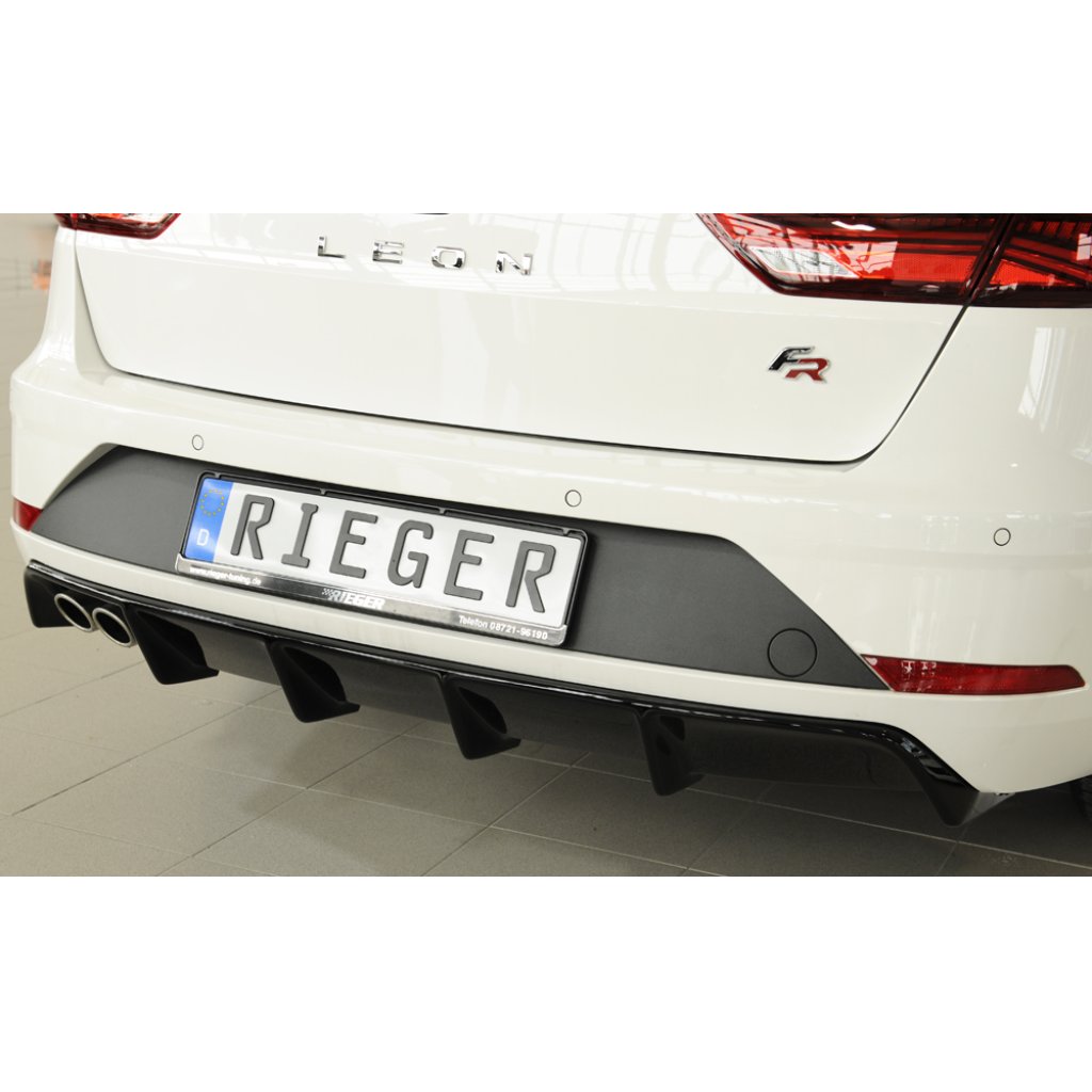 Rieger vložka zadního nárazníku pro Seat Leon FR 5F 5-dvéř. (ST/Combi) po faceliftu, plast ABS lakovaný do černé lesklé barvy, pro dvojitou koncovku vlevo