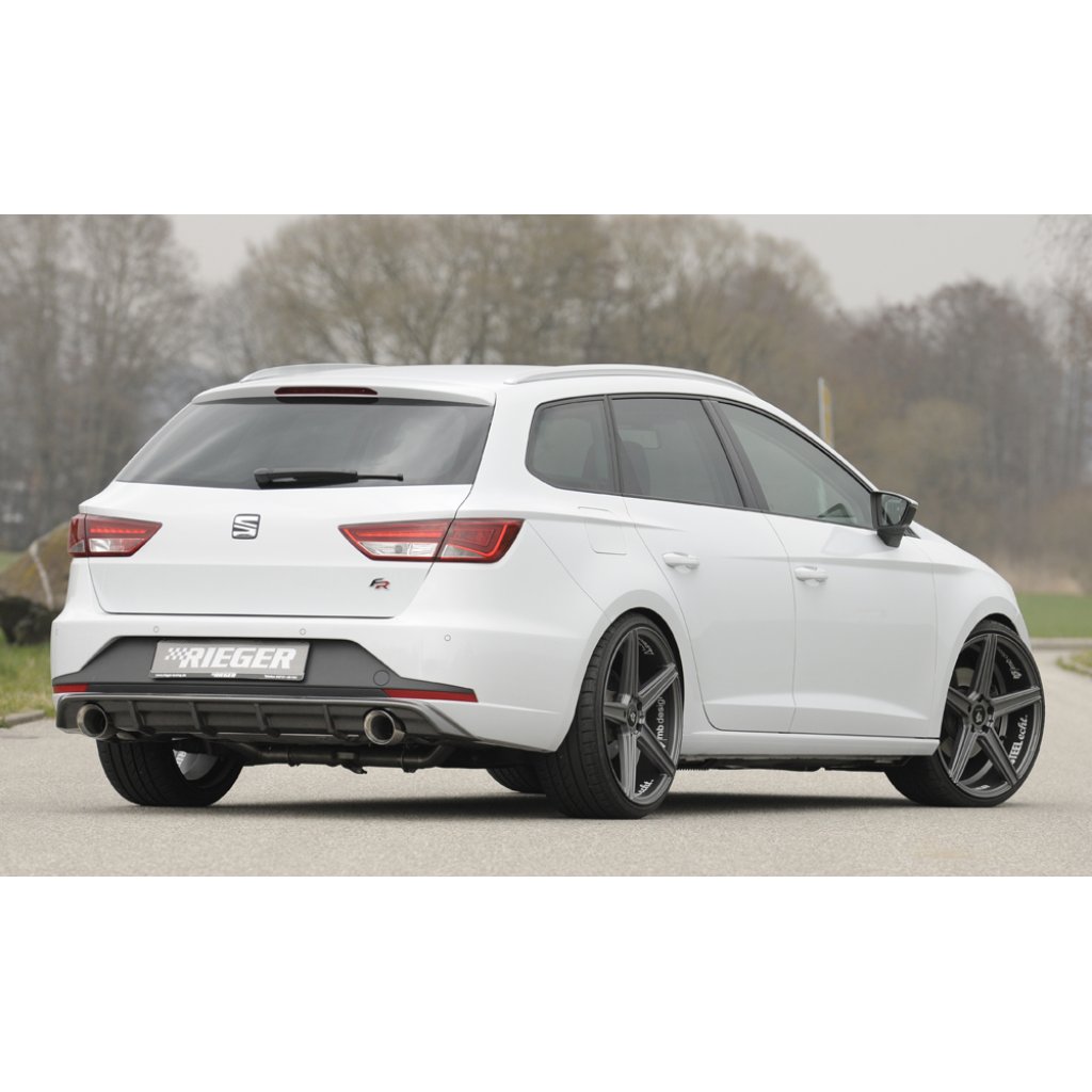 Rieger vložka zadního nárazníku pro Seat Leon FR 5F 5-dvéř. (ST/Combi) před faceliftem, plast ABS s povrchovou úpravou Carbon-Look, pro sportovní koncovky na obou stranách 100 mm