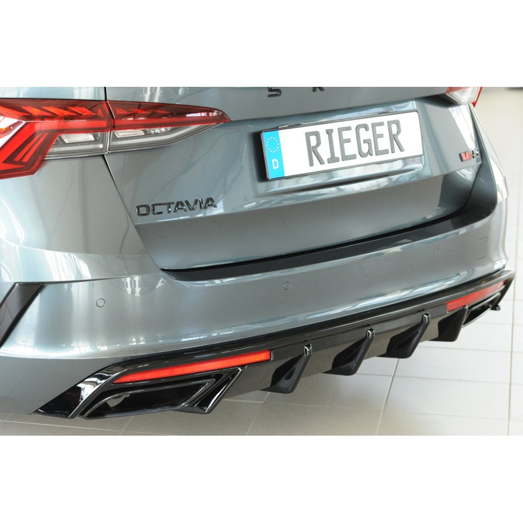 Rieger vložka zadního nárazníku pro Škoda Octavia RS NX combi, plast ABS lakovaný do černé lesklé barvy, pro vozy s tažným zařízením