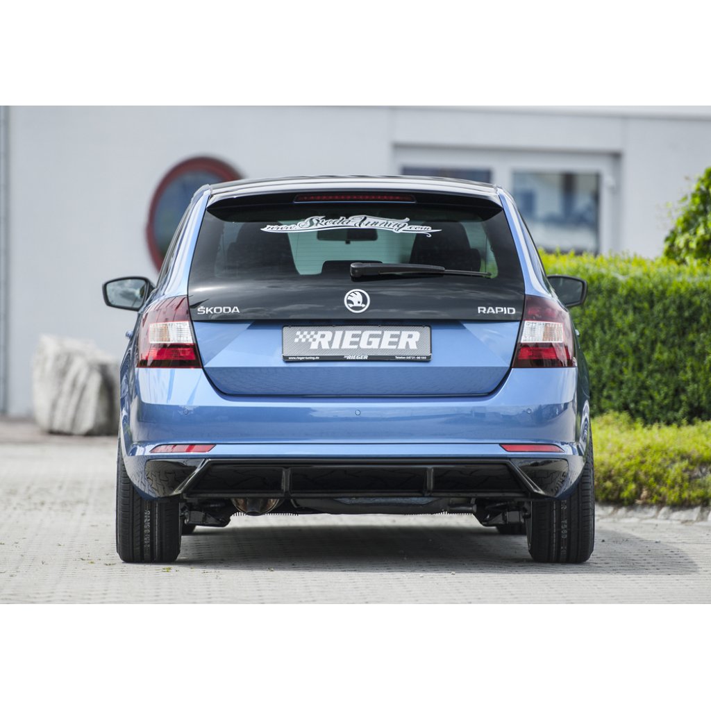 Rieger vložka zadního nárazníku pro Škoda Rapid NH spaceback vč. faceliftu, plast ABS lakovaný do černé lesklé barvy, pro vozy s tažným zařízením
