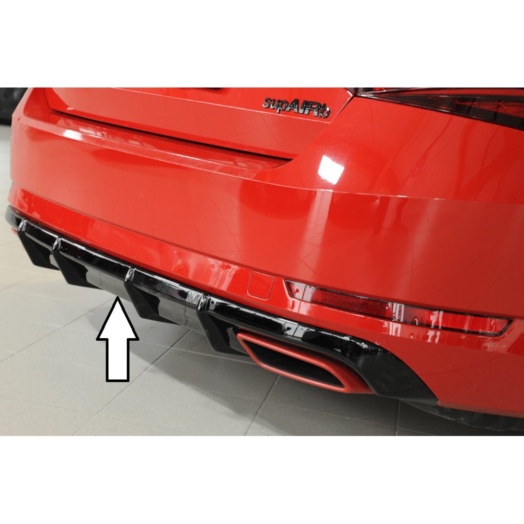 Rieger vložka zadního nárazníku (pro tažné zařízení) pro Škoda Superb III 3T, 3V combi, sedan, plast ABS lakovaný do černé lesklé barvy, 2.0 TSI (200/206kW), s tažným zařízením, s parkovacím asistentem (PDC)