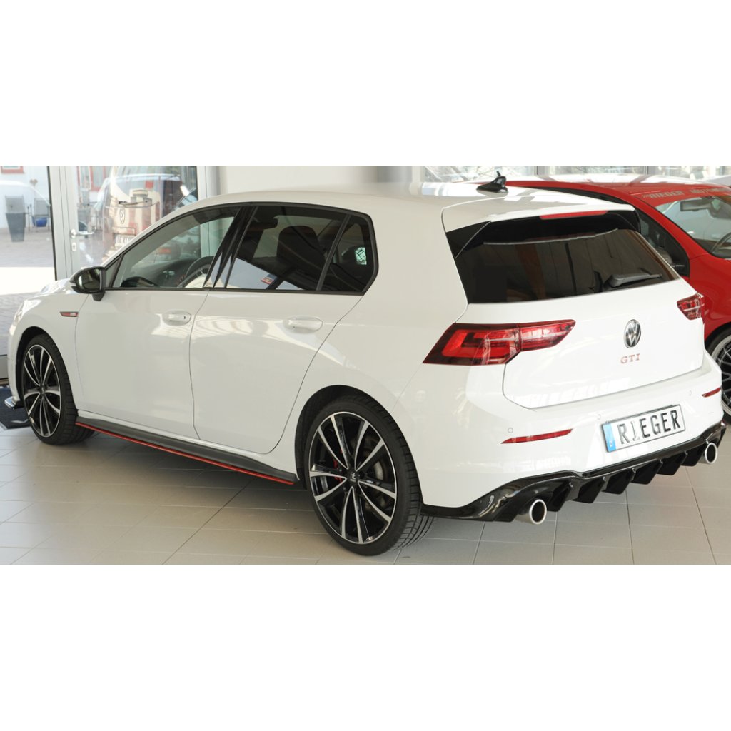 Rieger vložka zadního nárazníku pro Volkswagen Golf 8 GTI 5-dvéř., plast ABS lakovaný do černé lesklé barvy