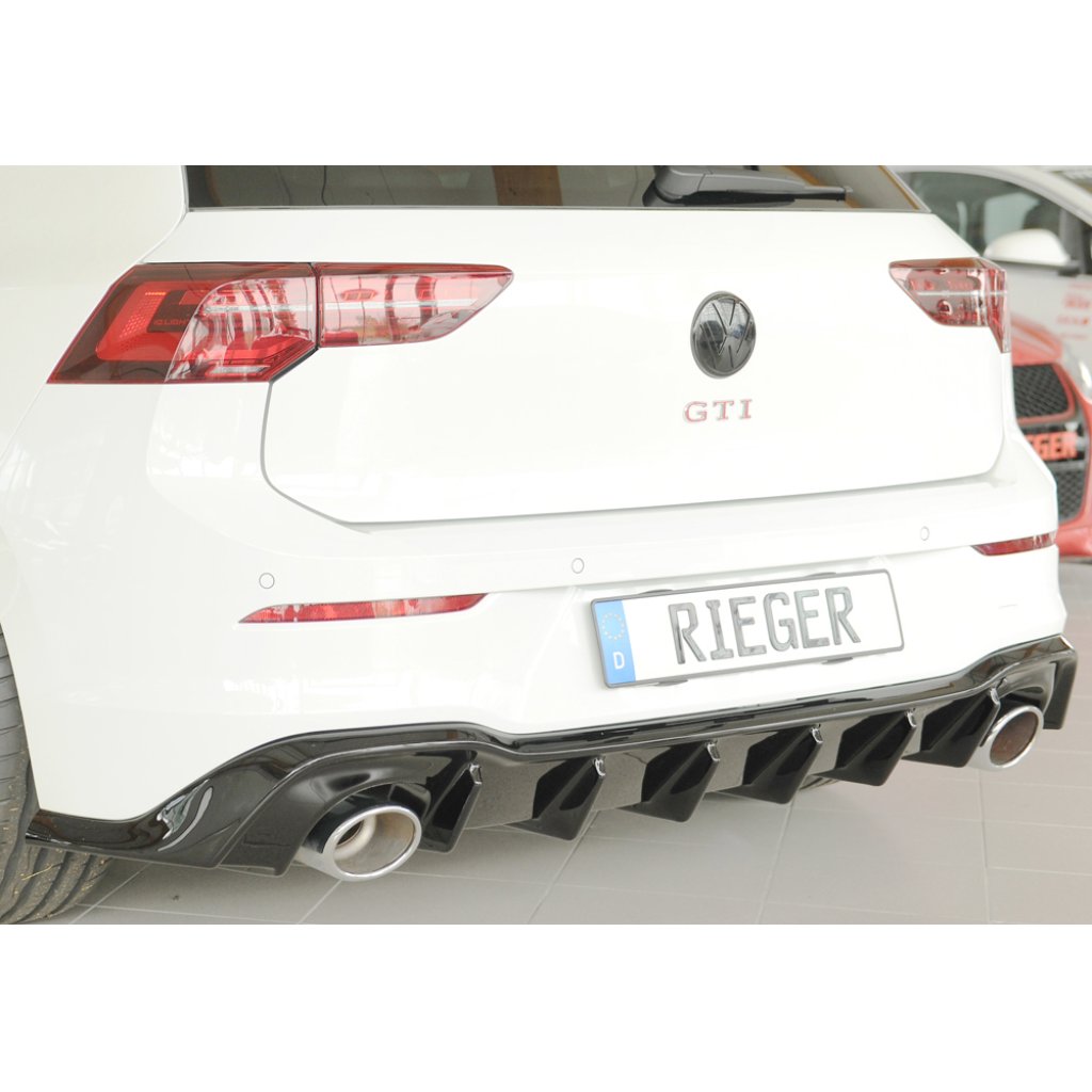 Rieger vložka zadního nárazníku pro Volkswagen Golf 8 GTI Clubsport 5-dvéř., plast ABS lakovaný do černé lesklé barvy