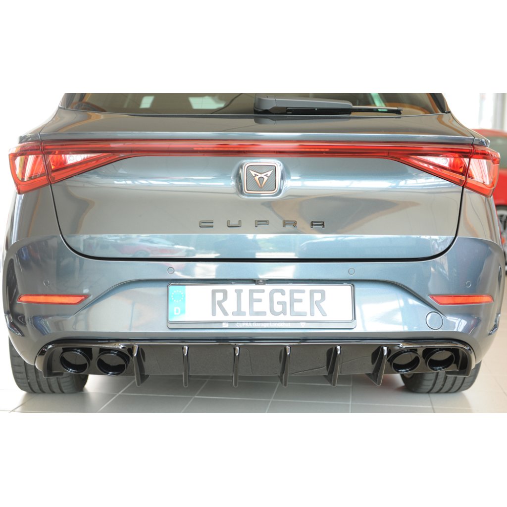 Rieger vložka zadního nárazníku (pro vozy bez tažného zař.) pro Seat Leon KL 5-dvéř. (ST/sportstourer), plast ABS lakovaný do černé lesklé barvy