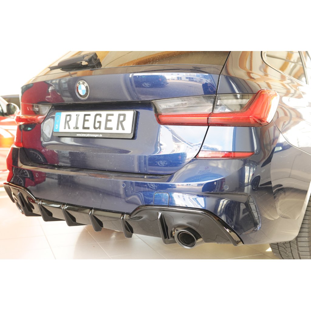 Rieger vložka zadního nárazníku (pro vozy s tažným zařízením) pro BMW řada 3 G21 touring, plast ABS lakovaný do černé lesklé barvy